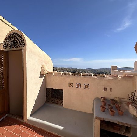 Casa Con Vistas Al Mar Y Patio De Buganvillas Aigues Bagian luar foto